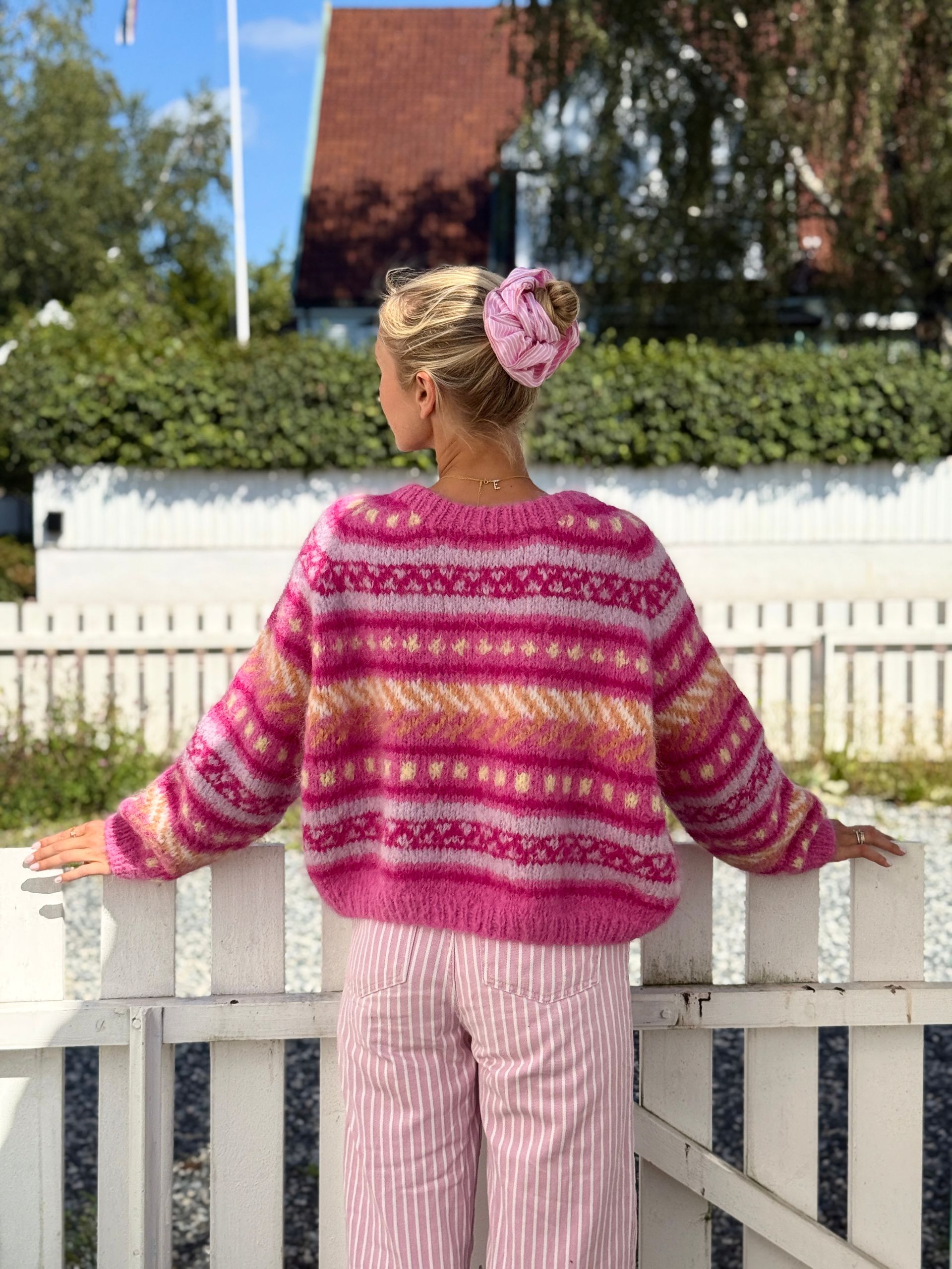 IR 02-08b Hanami raglansweater (Fnugg in Florence)