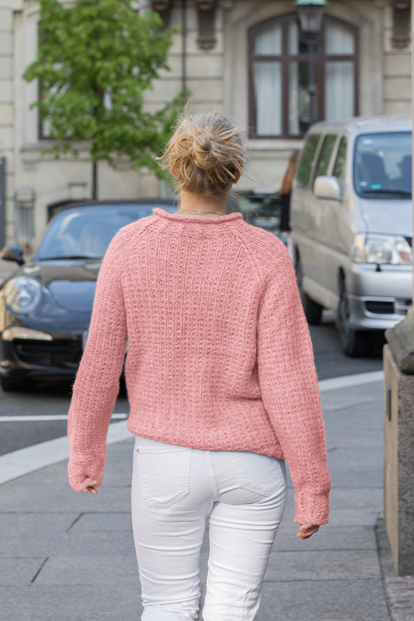 102-07 Lyra sweater pink