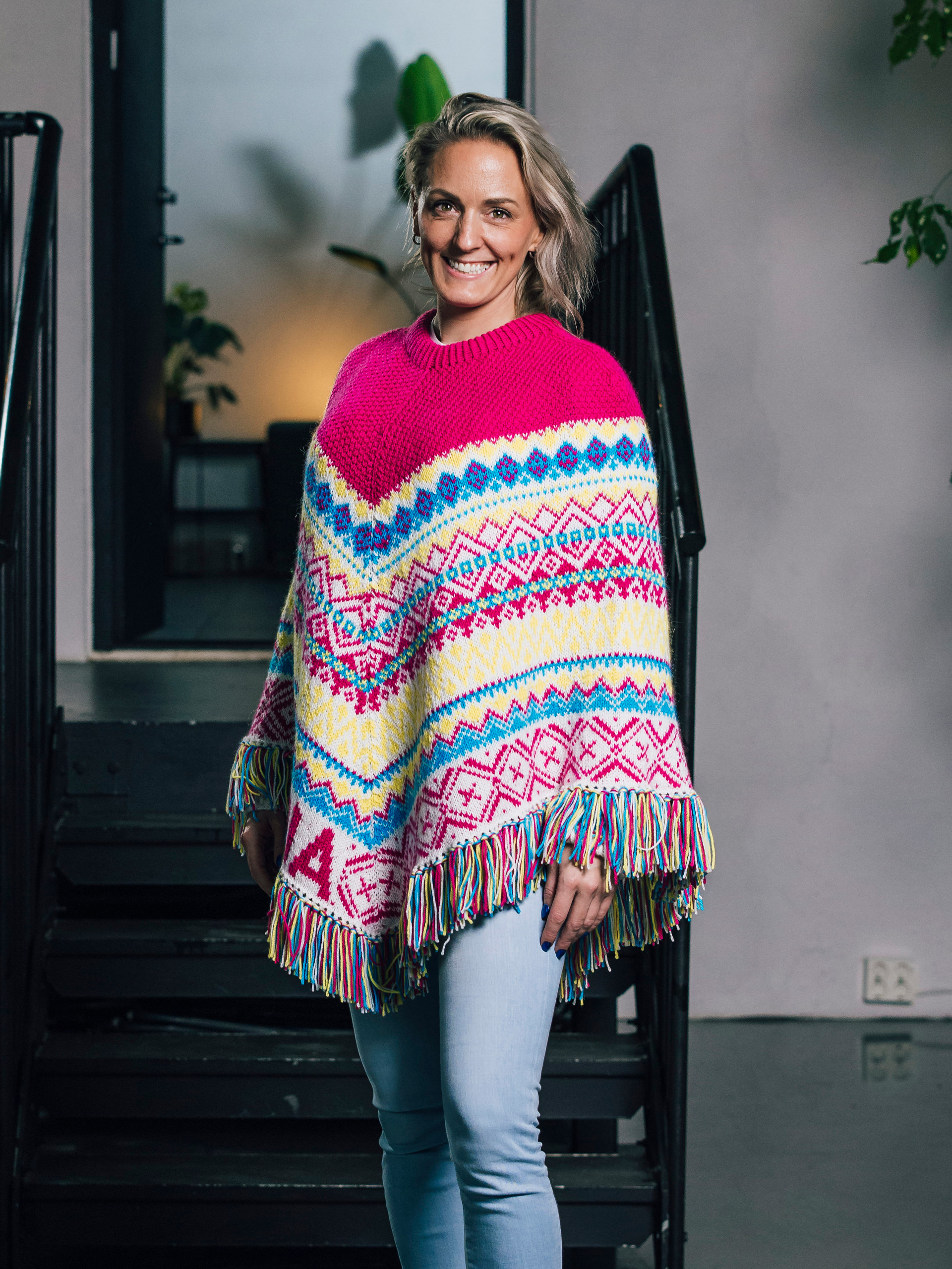 119-03 Utopia kort poncho