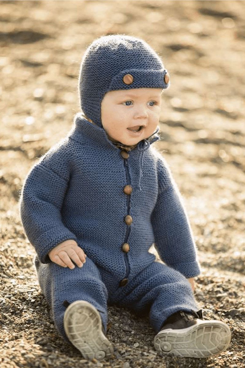 1617-05 Toya Dress og hue i riller