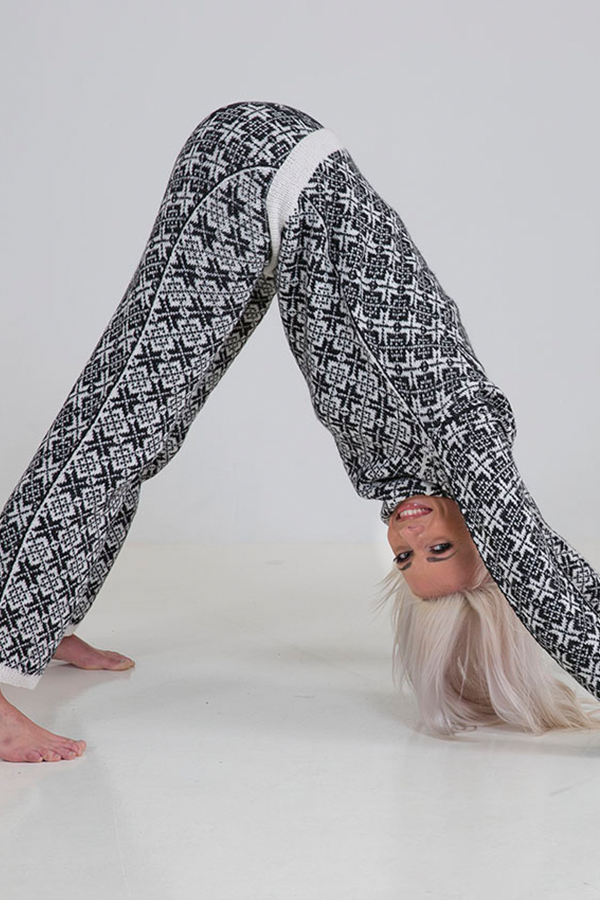 1704-12 Elvira trøje og bukser