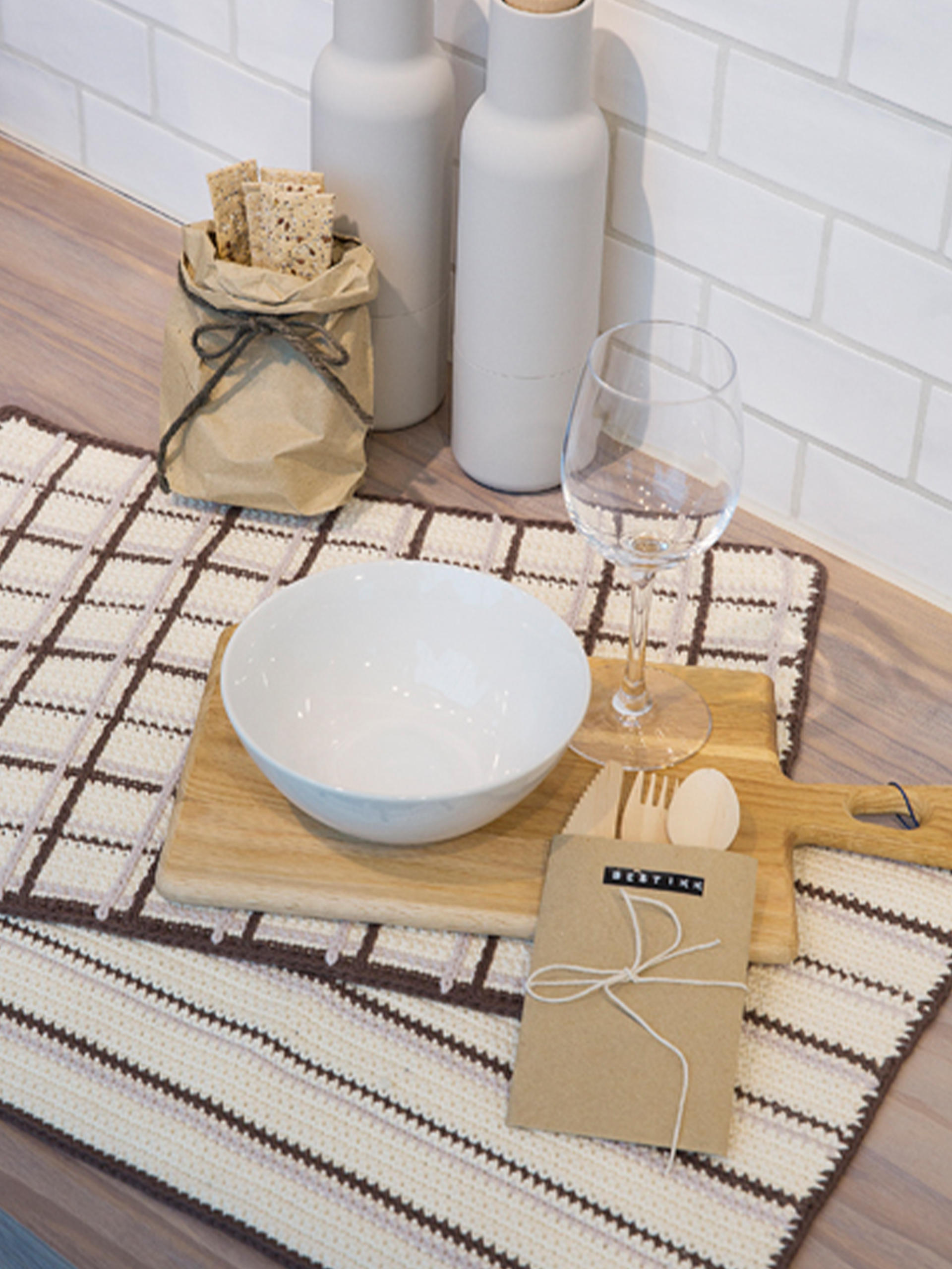 1705-3a Spisebrikker