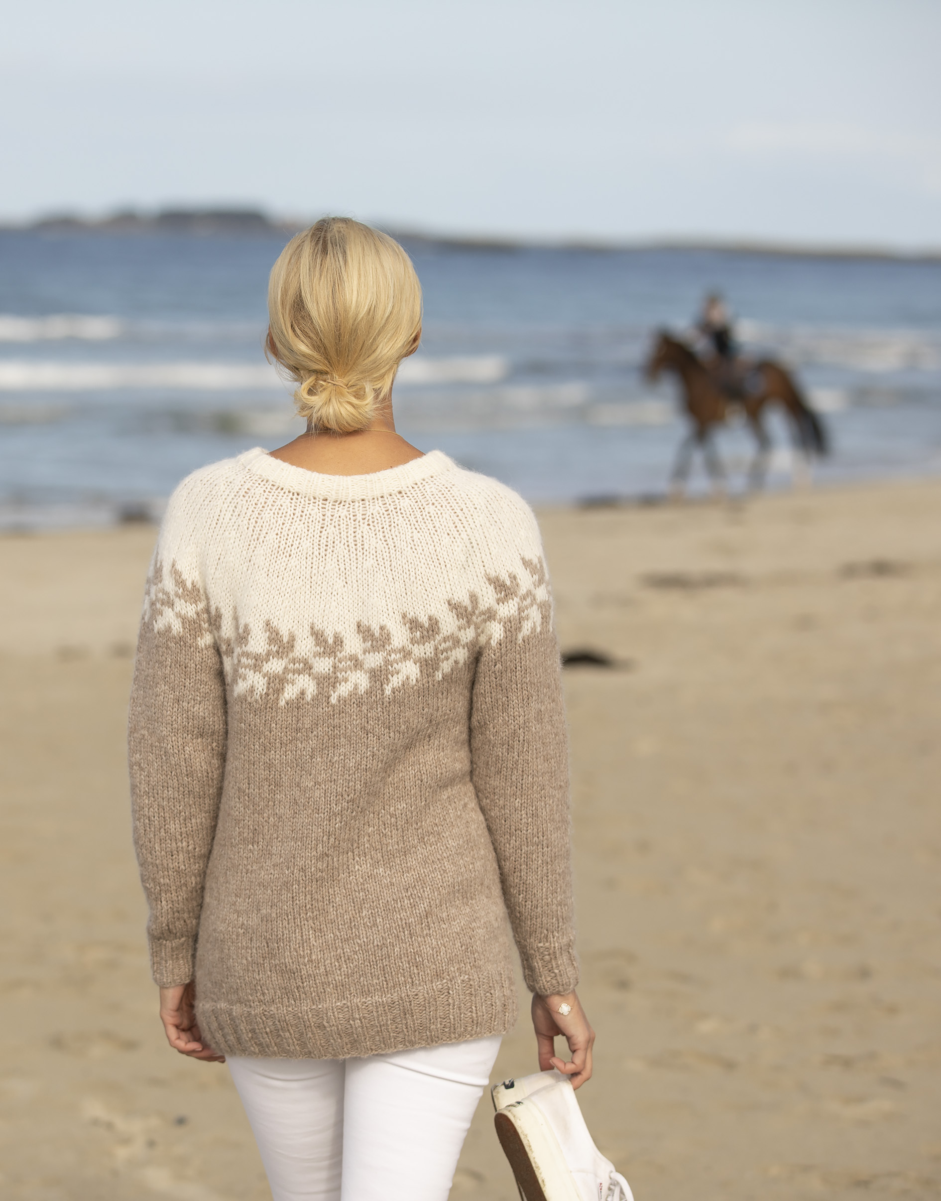 1922-6 Lykke sweater