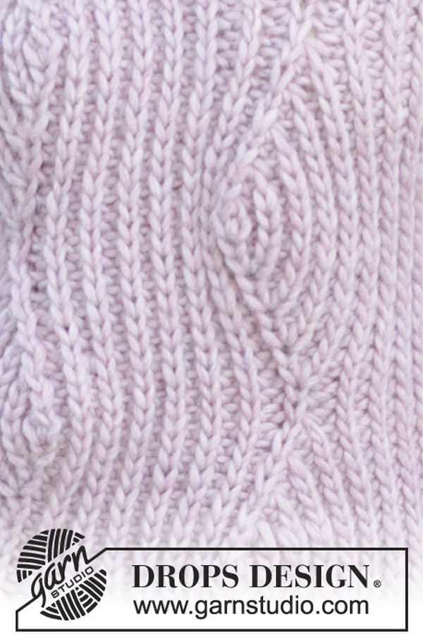 194-22 Autumn blush sweater