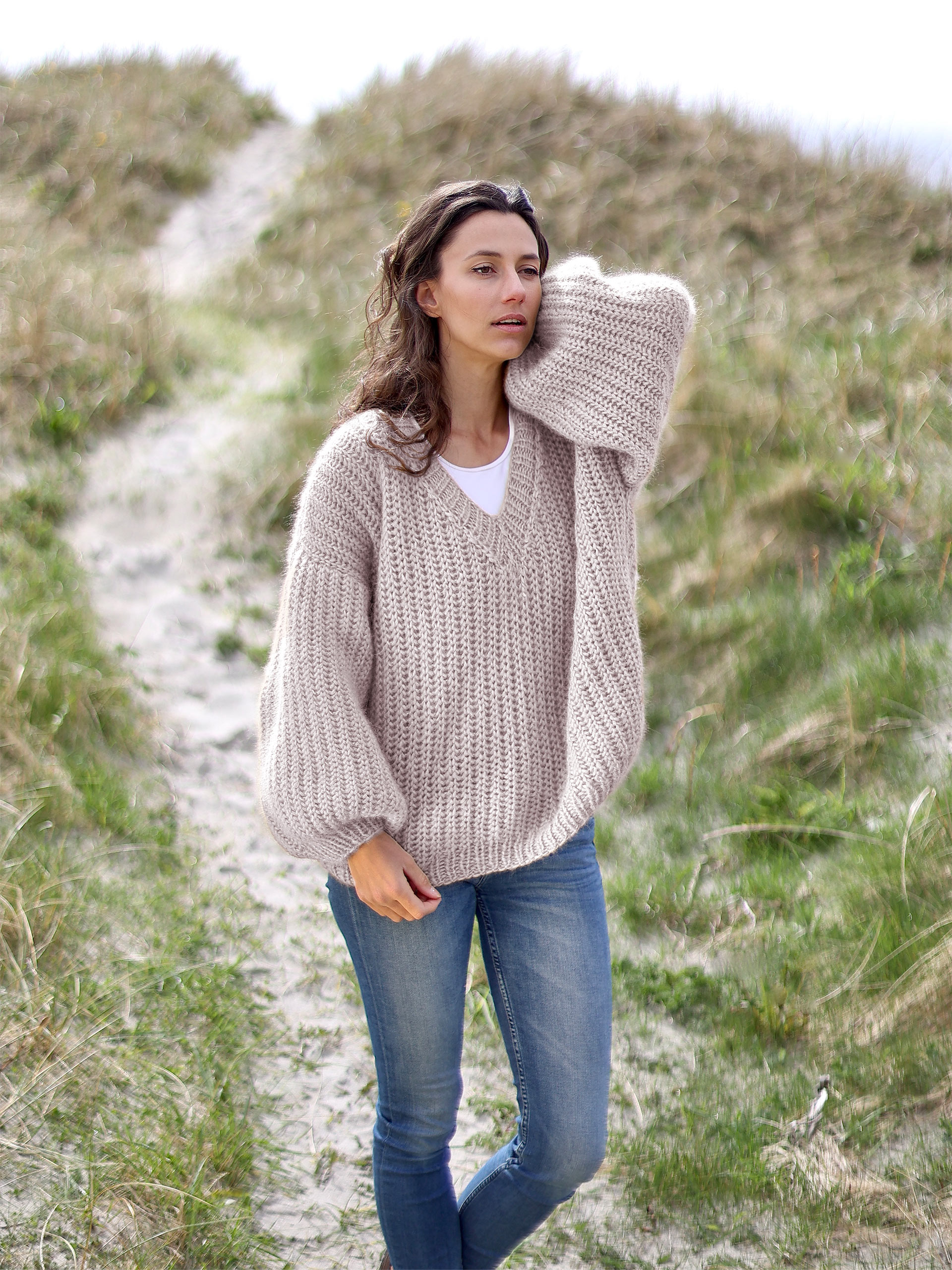 323S-01c BY BELL sweater