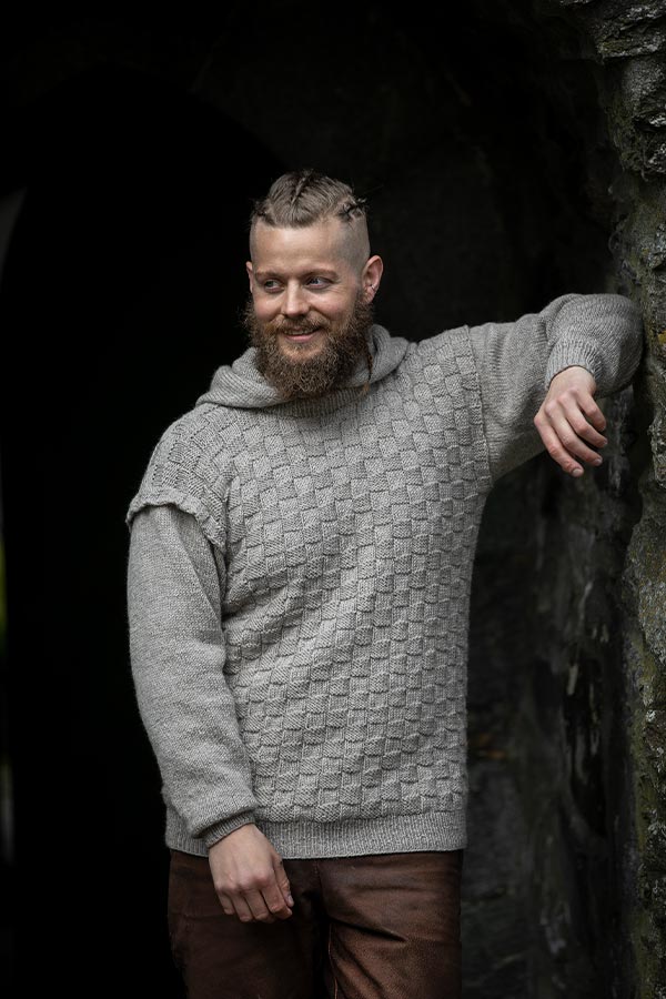 2127-1c Tor-vikinggenser med hette beige