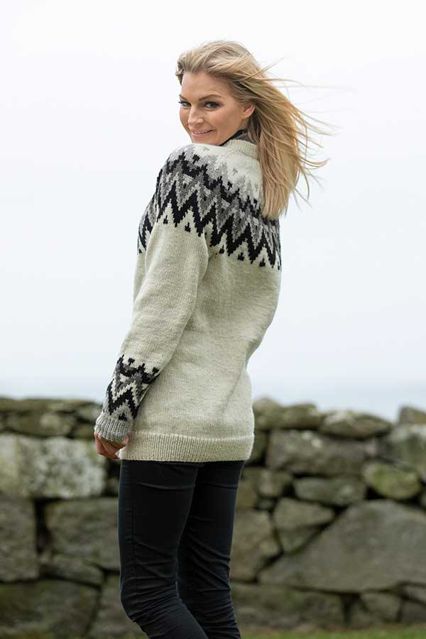 2006-1 Solid sweater