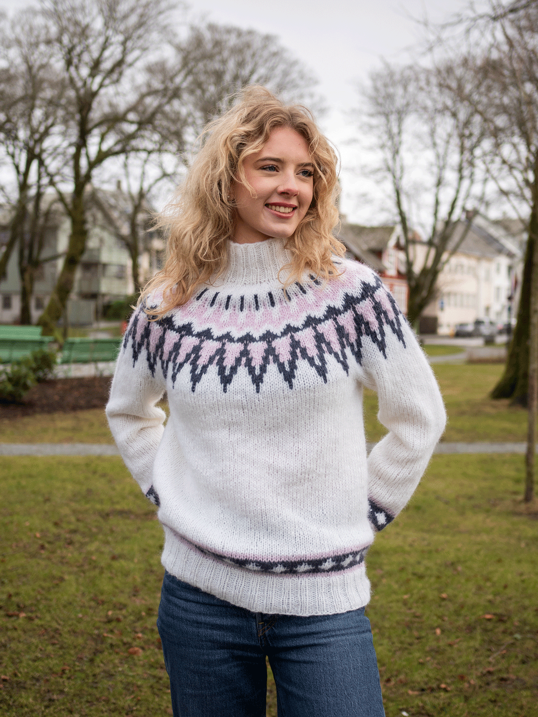 2138-10e Farfar genser