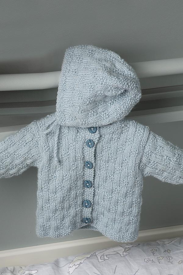 2028-8 April cardigan og hue