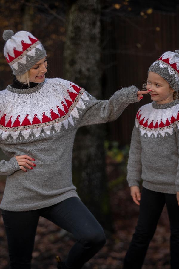 2032-3 Nisse sweater og hue