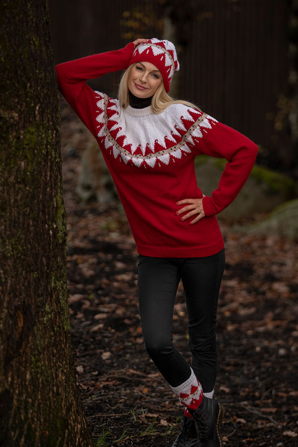 2032-8a Nisse sweater 