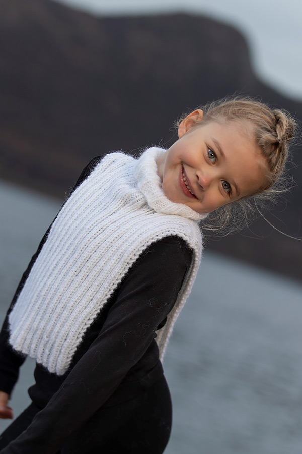 2034-7 Riba hals og hue