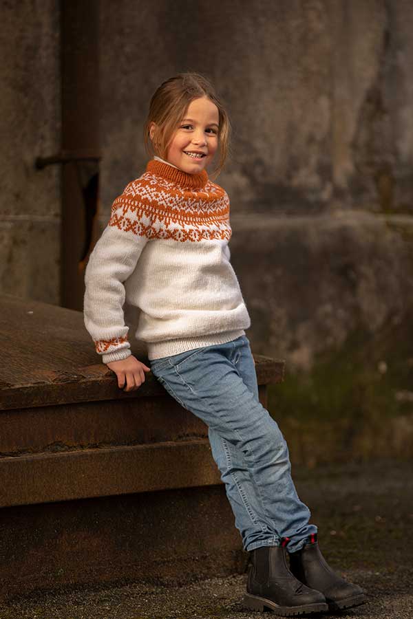 2116-4 Karve genser oransje