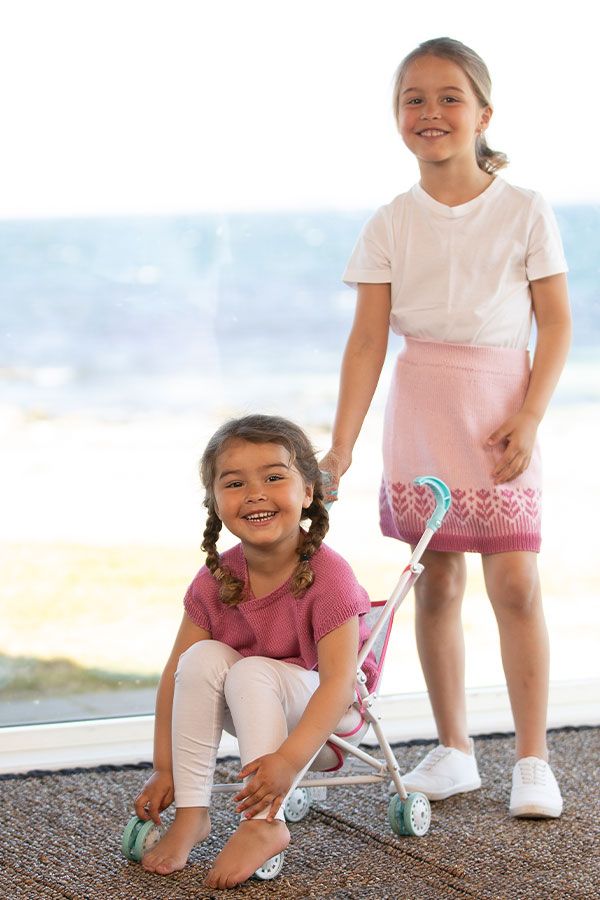 2121-4 Ramona topp og skjørt