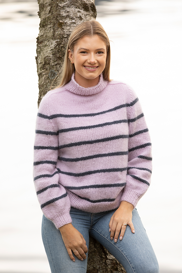 2138-13 September sweater