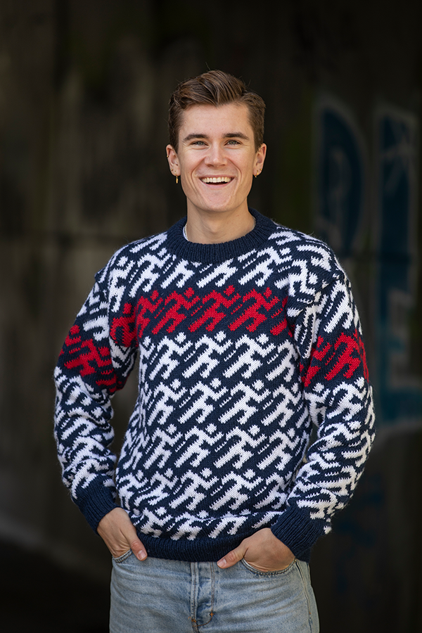 2139-5 Champ sweater