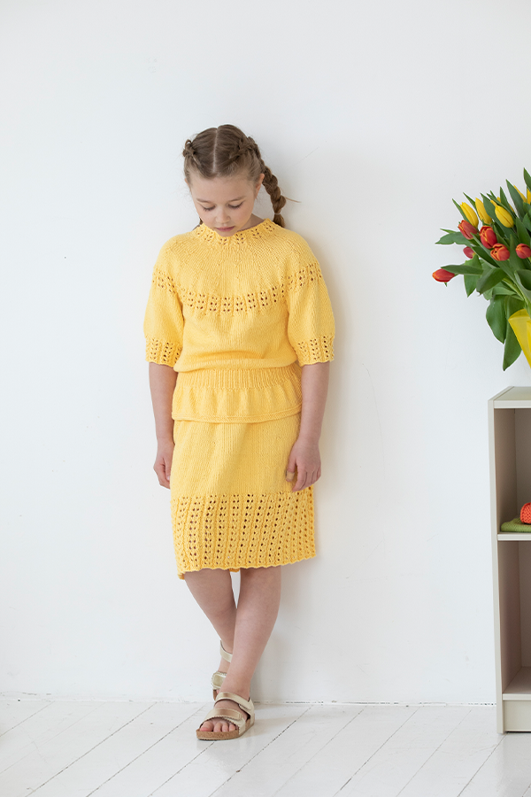 2219-6a Regita bluse og skjørt