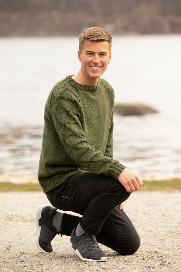 2221-10 Koriander sweater