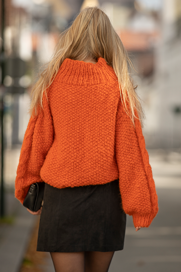 2229-1 Ori sweater