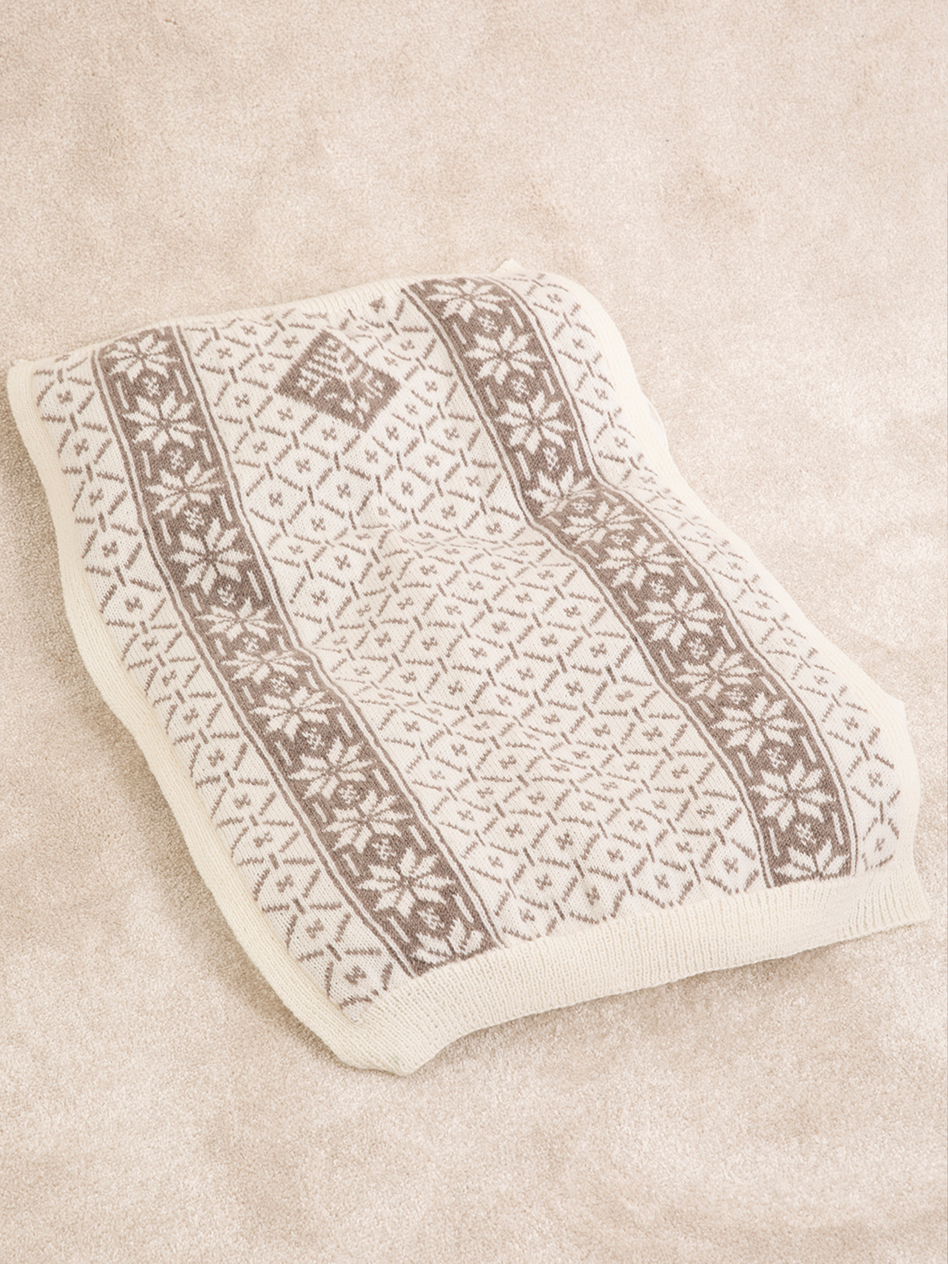 2304-11 Ellinor vognteppe                