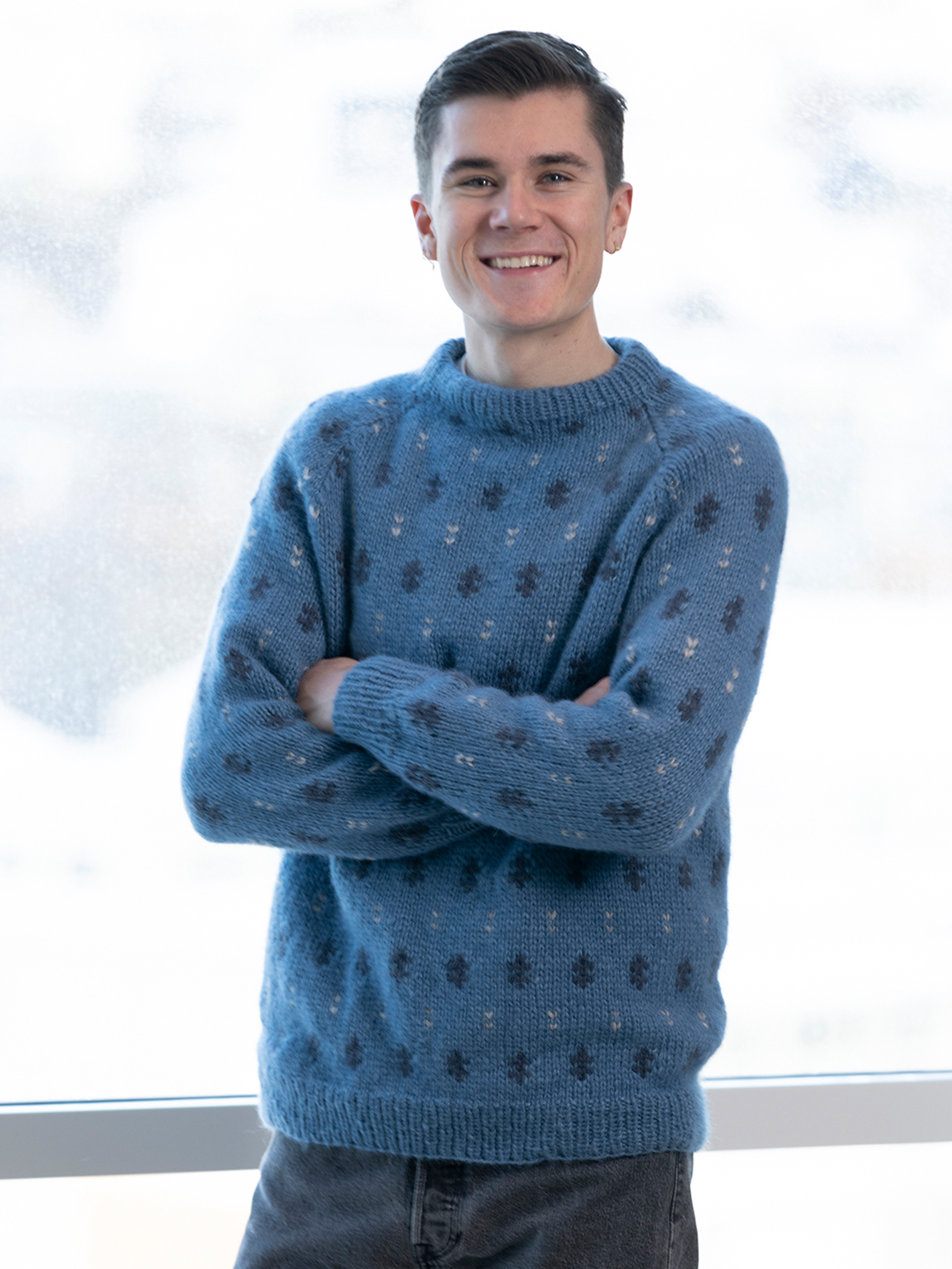 2305-05b Fløen genser