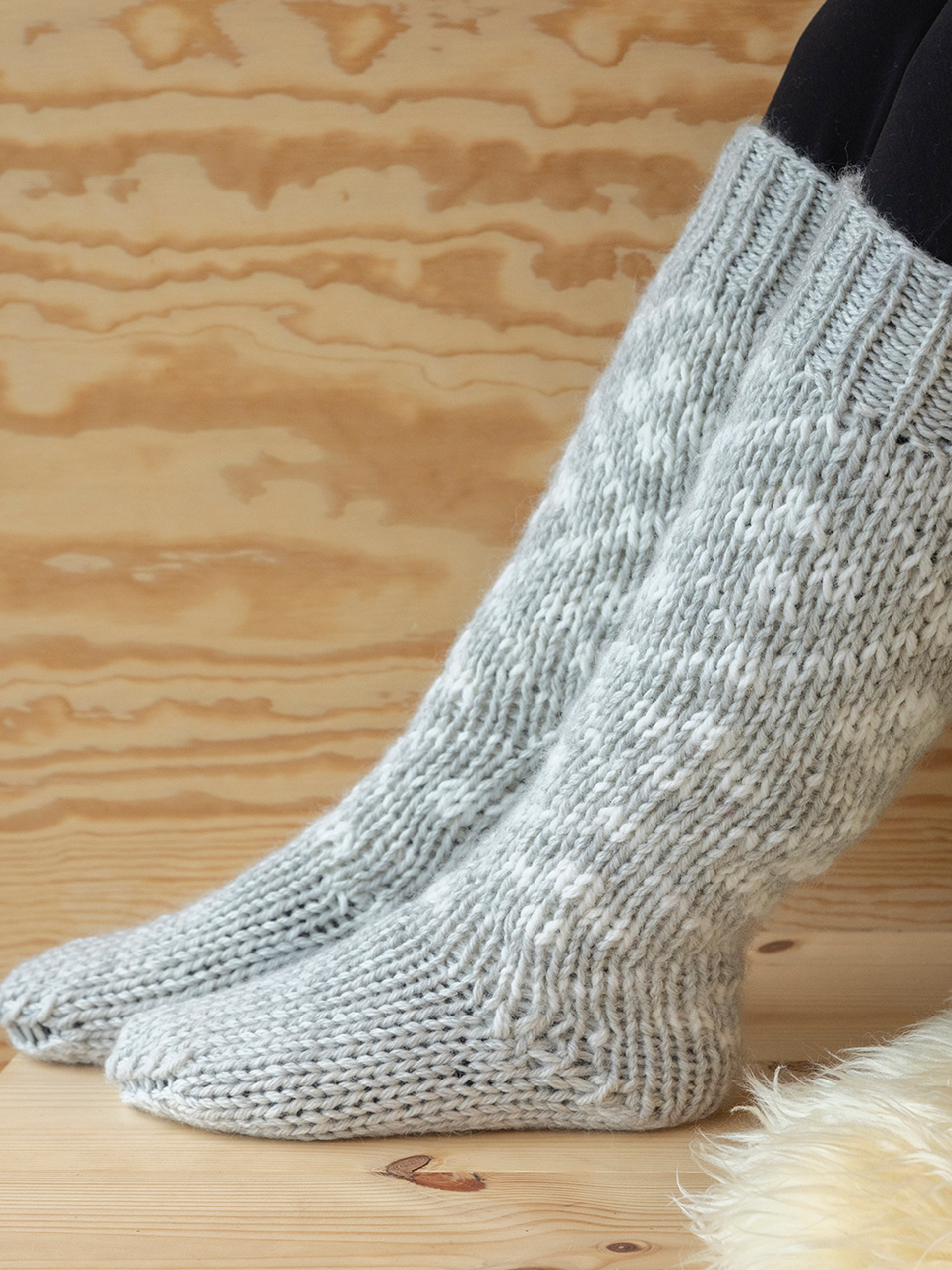 2310-11 fjellrose knestrømper