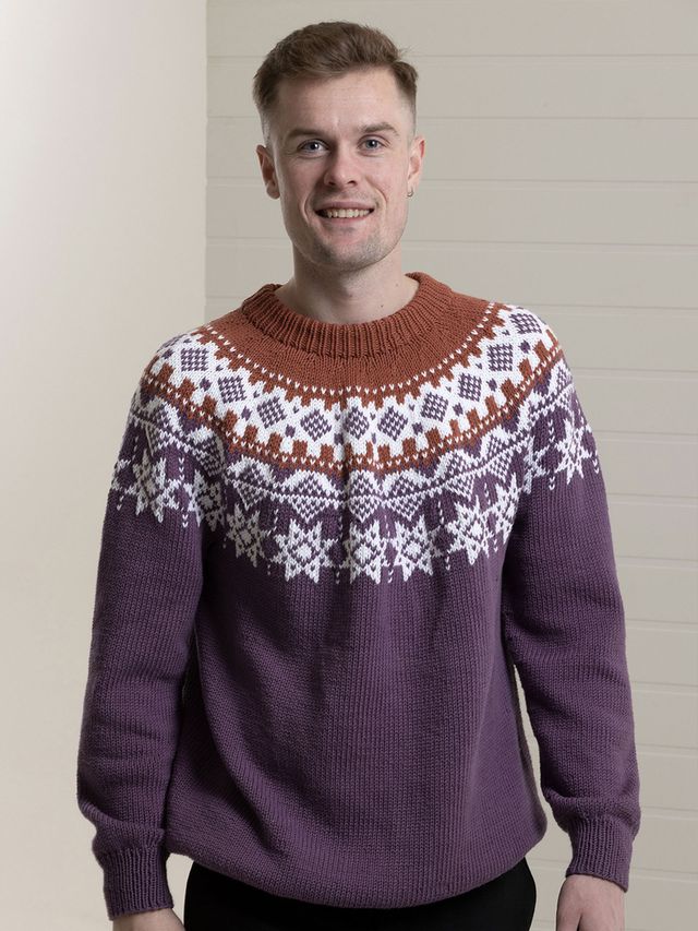 2315-7b Svartor genser