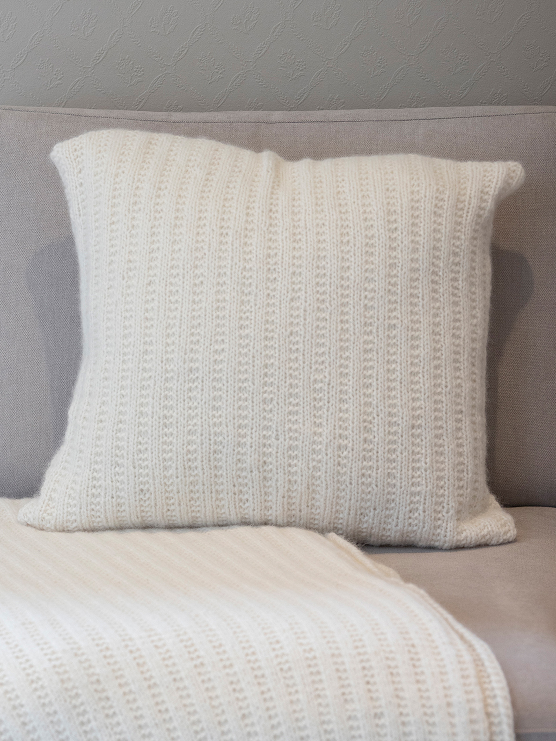 2334-15 Augustus pute