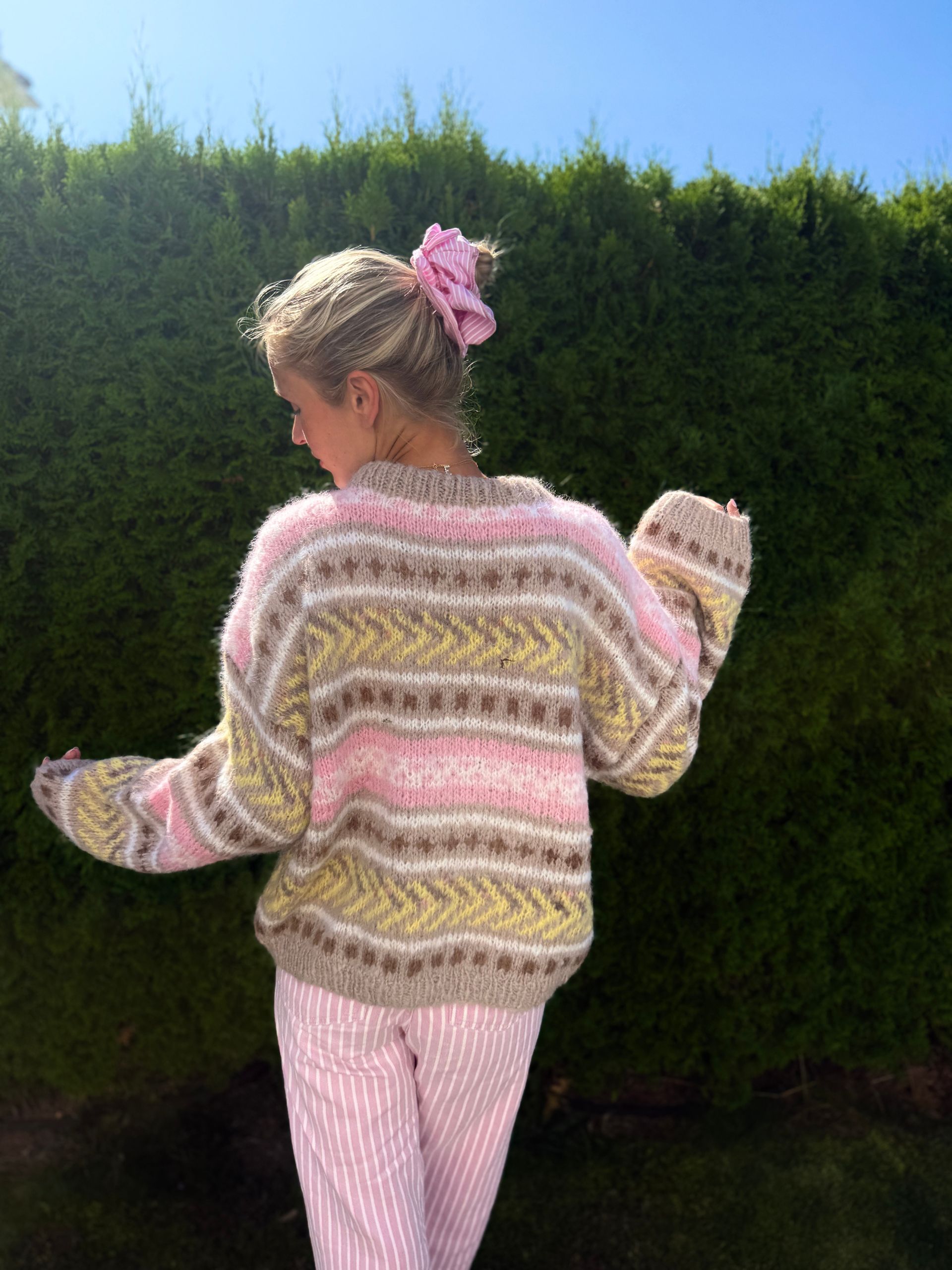 IR 02-02i Hanami sweater (Soft)