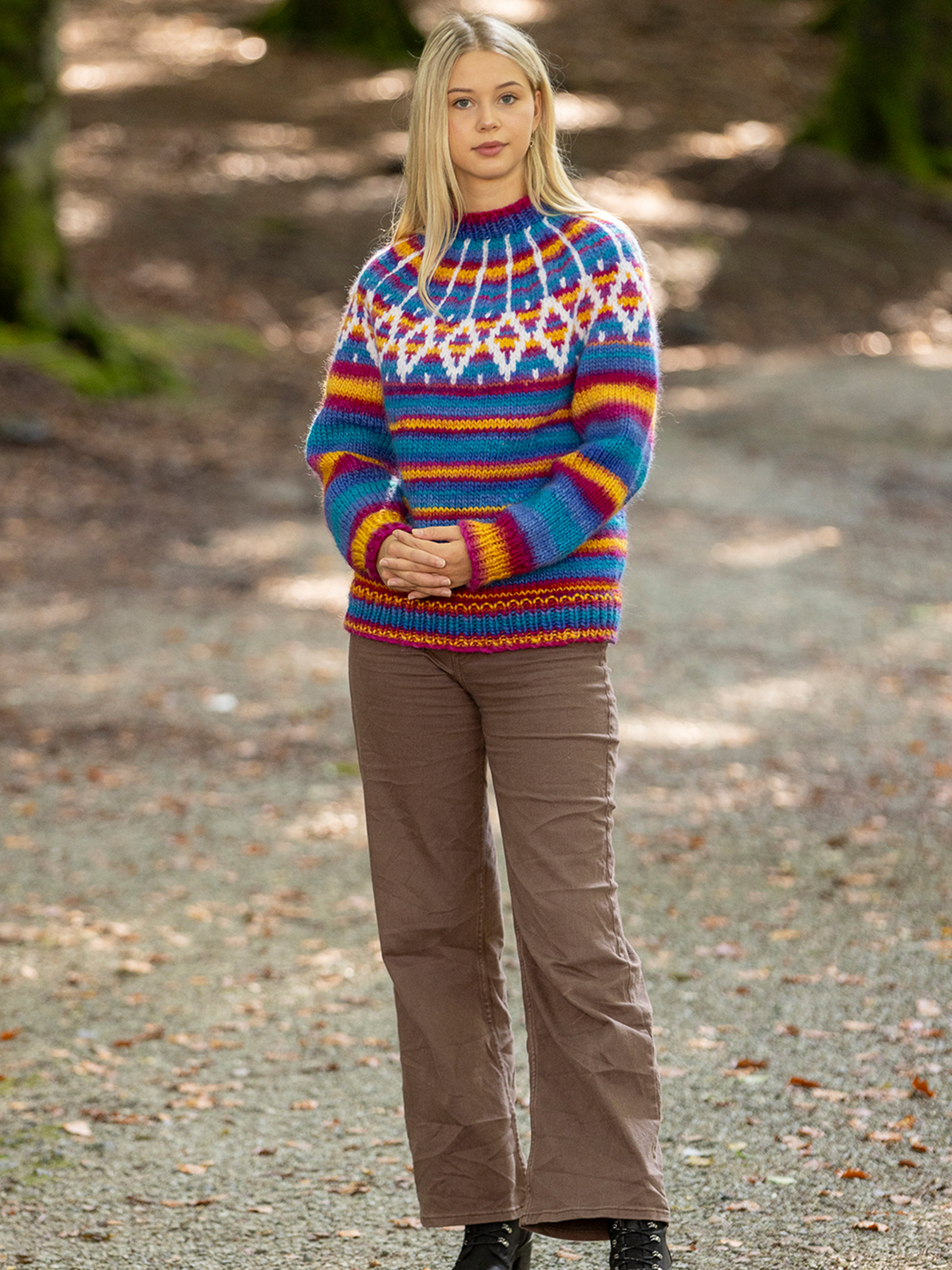 2432-3b Solis genser