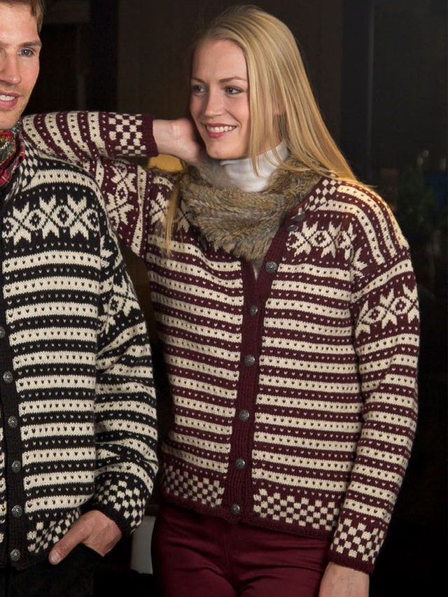 267-22 Fana jakke rubinrød