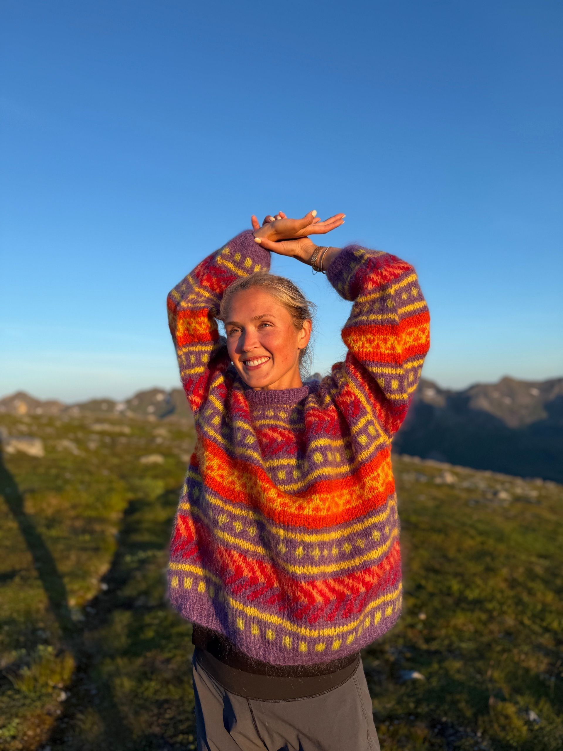 IR 02-01g Hanami sweater (Soft)