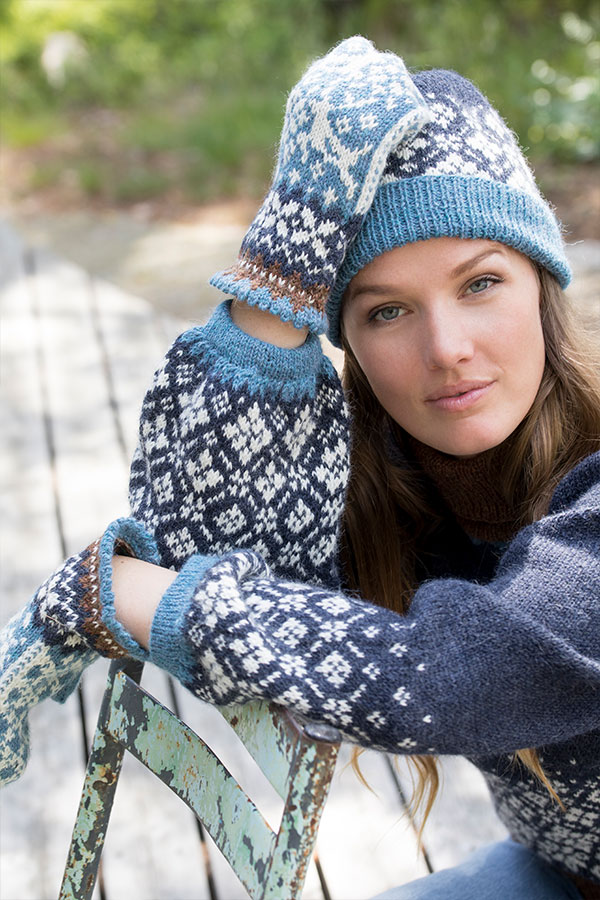 418-03 Svalbard hue og vanter indigo