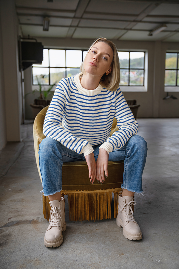 435-25h Noori genser klar blå