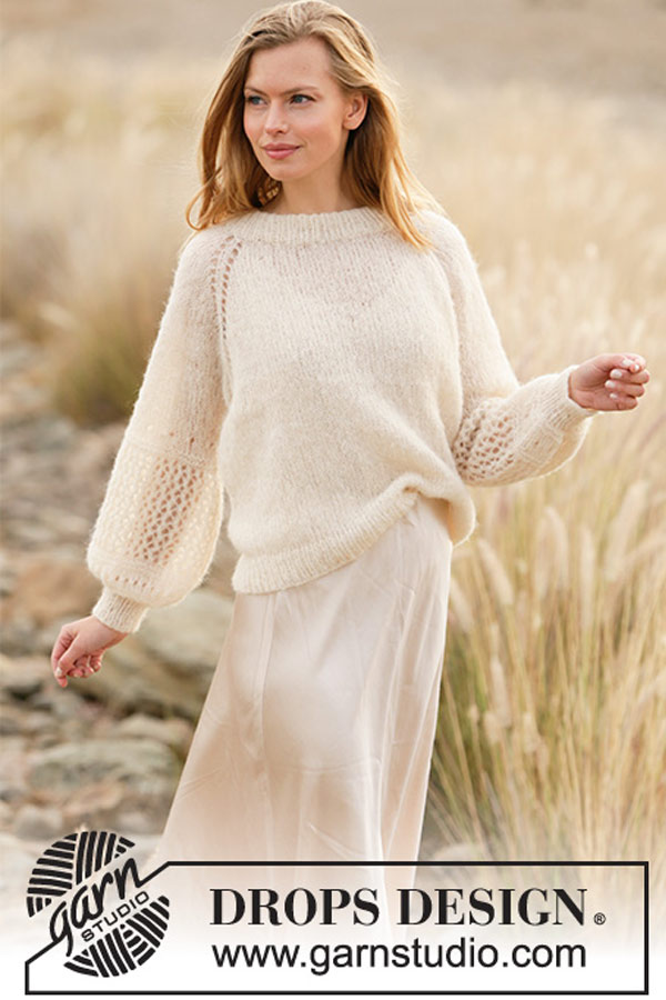 212-13 Clouds hug sweater