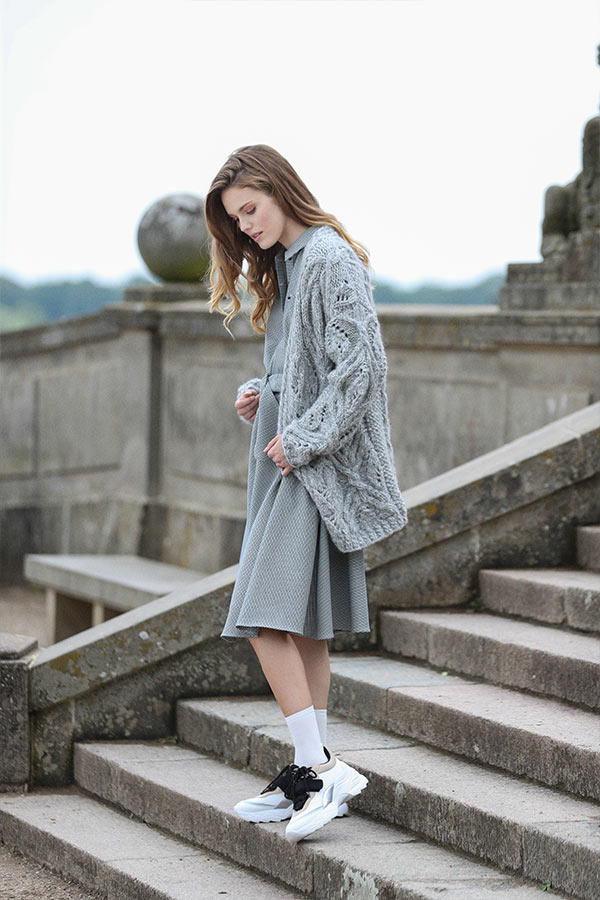 68-09 Ella jakke lys grå