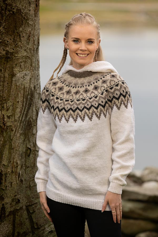 2127-6b Kraft genser hvit med hette