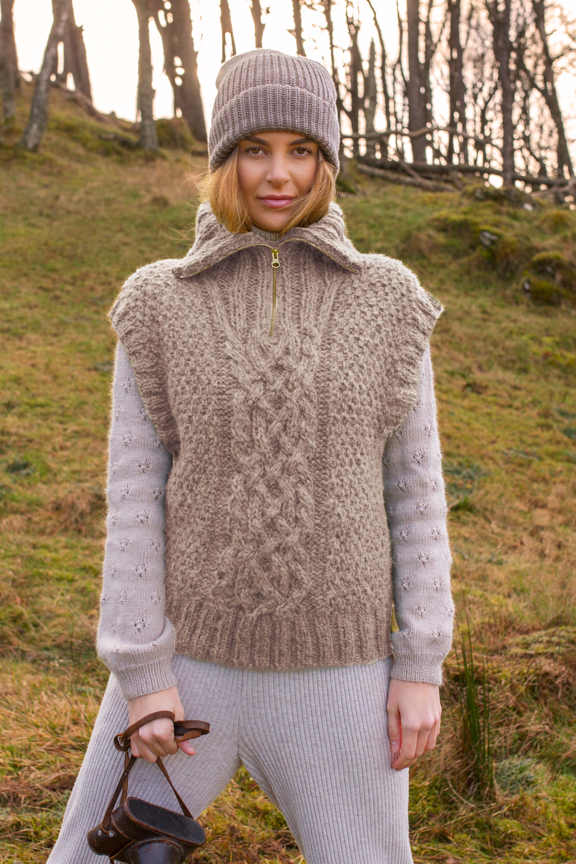 ØYA zip vest lys beige