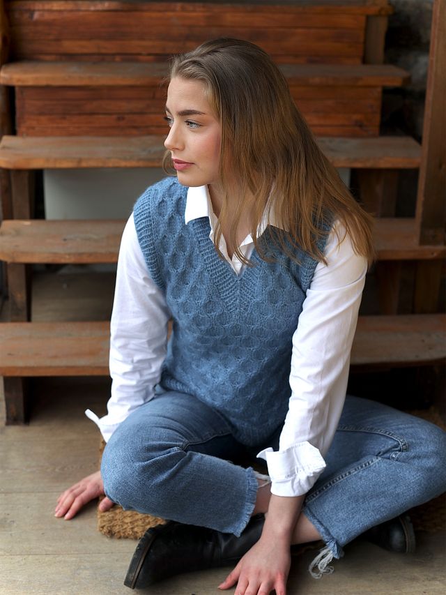 322S-10c BEE BEE vest