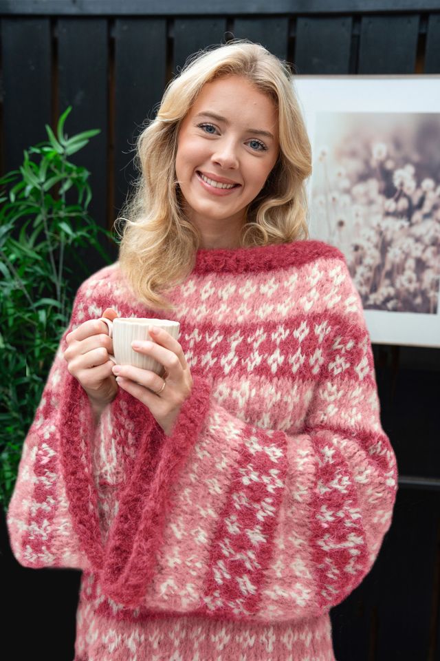 523V-04e Blome genser (Fnugg in Florence)