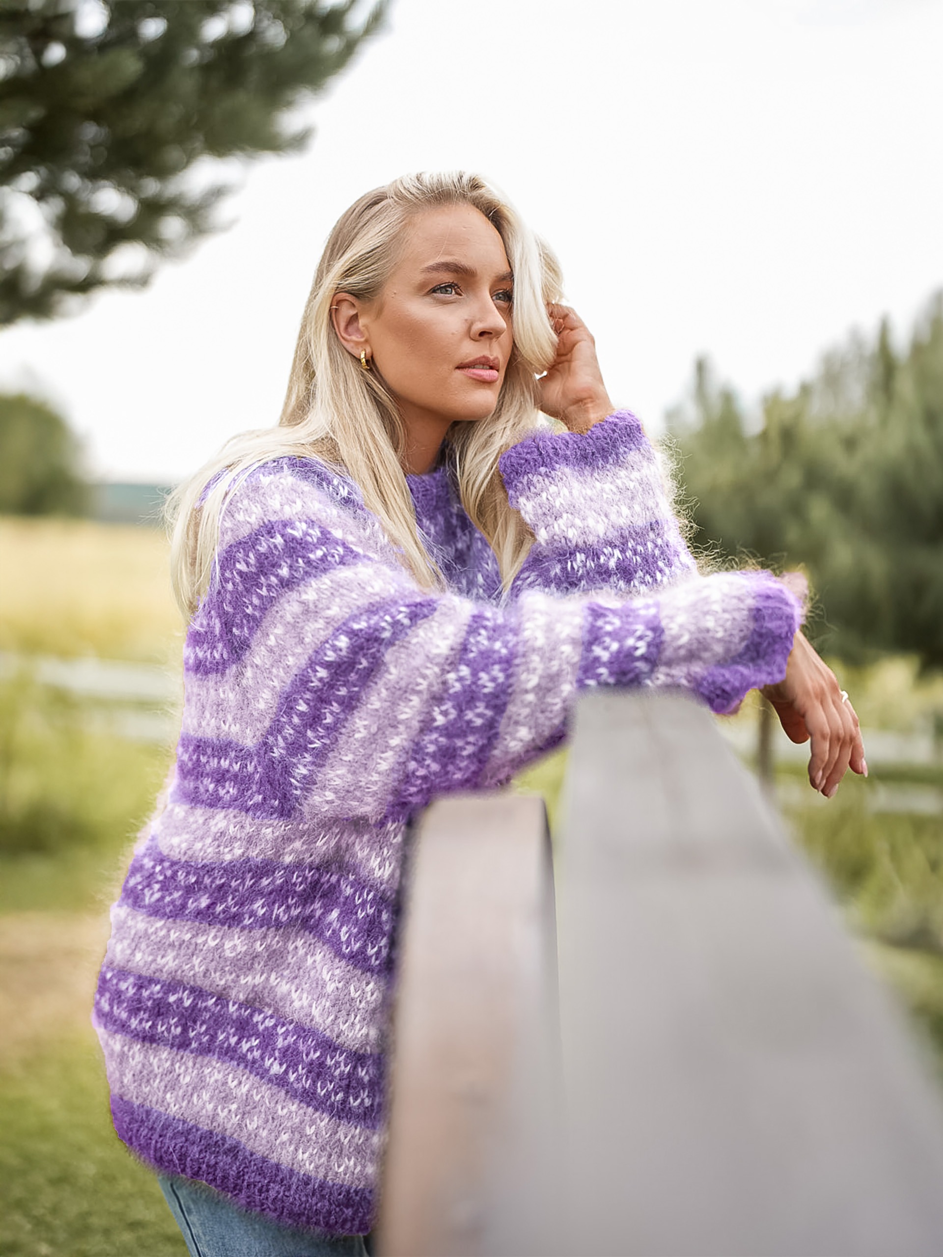 523V-01r Blome genser vol.2 lilla