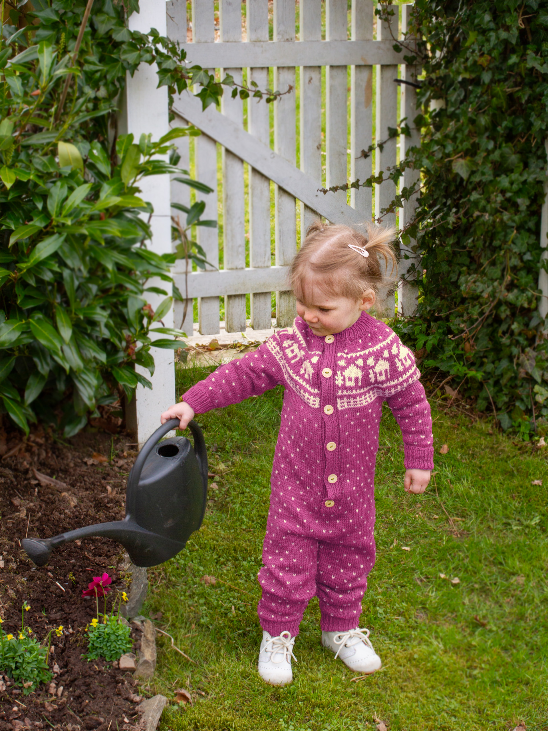 423K-03e CABIN heldragt