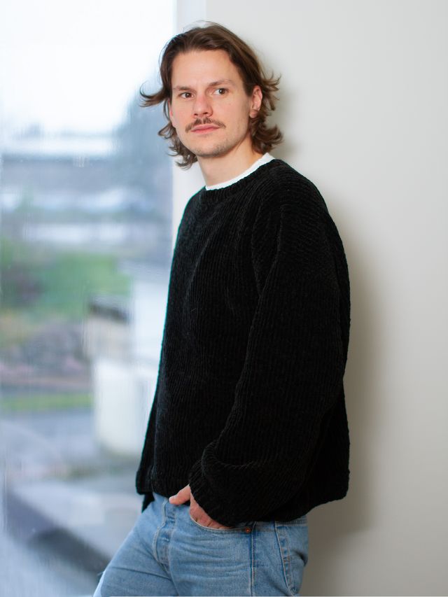 24024-E Chane genser - Svart