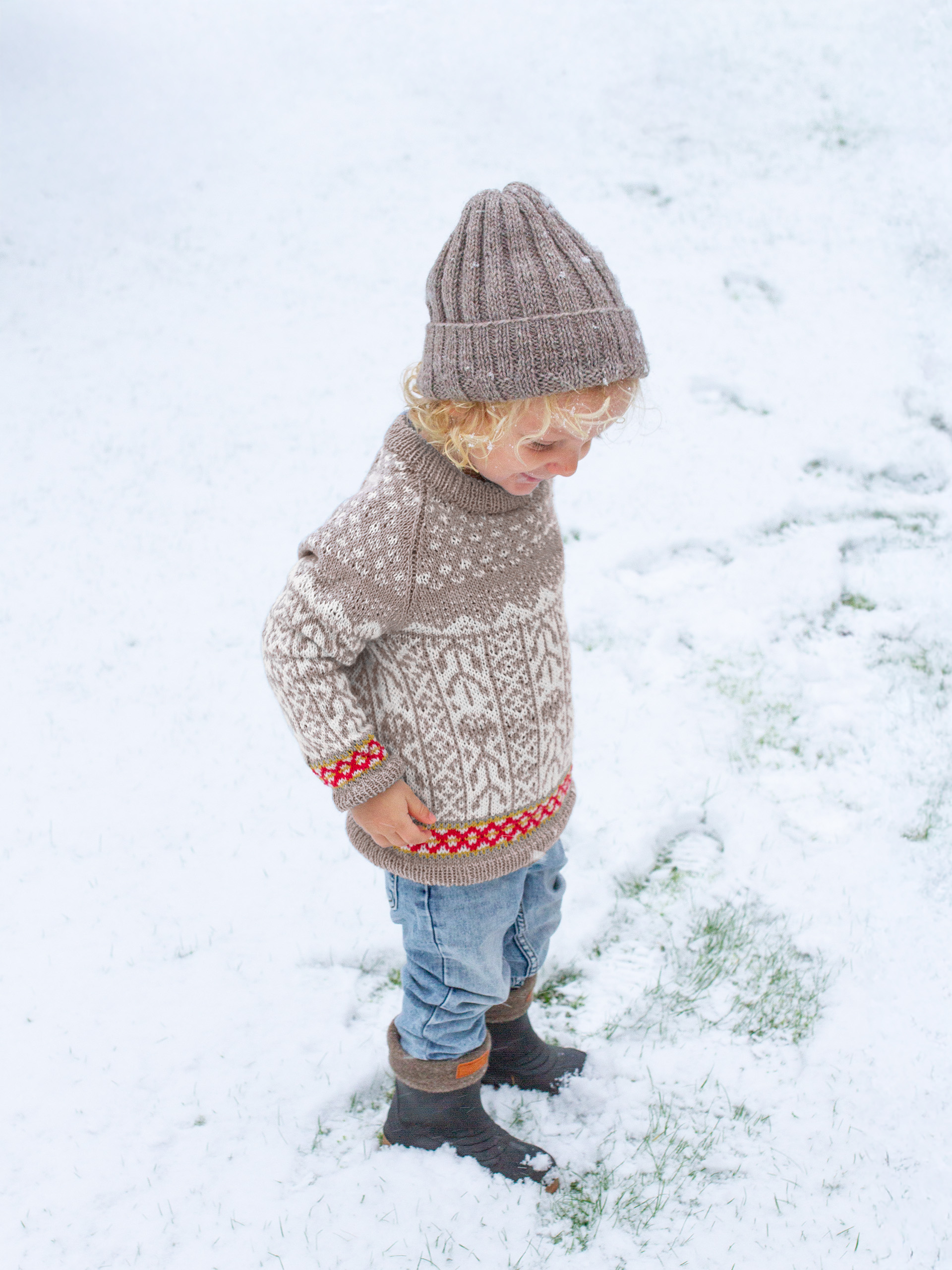 521K-08c FLÅM sweater mini