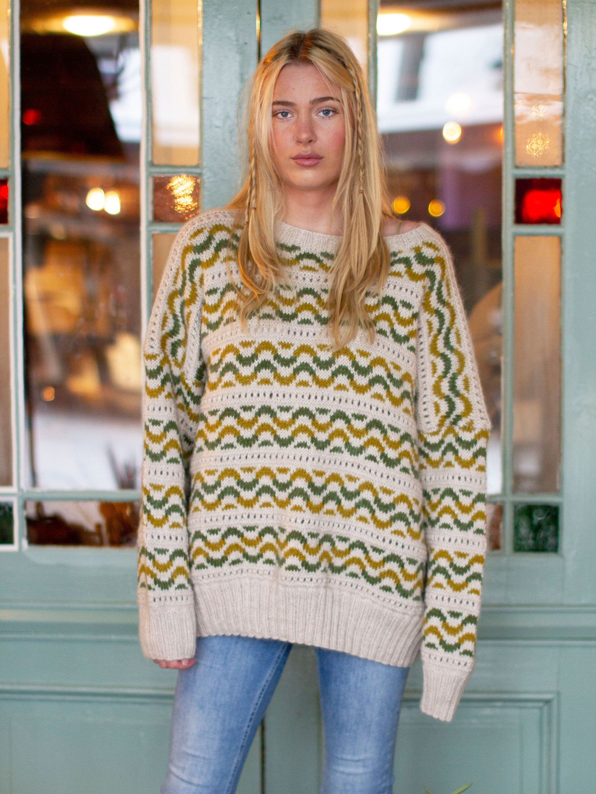 322K-01a Flom sweater