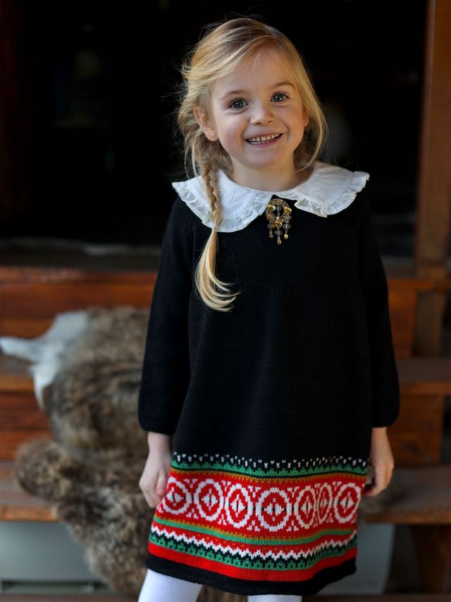 321S-01a GAARD festdragt