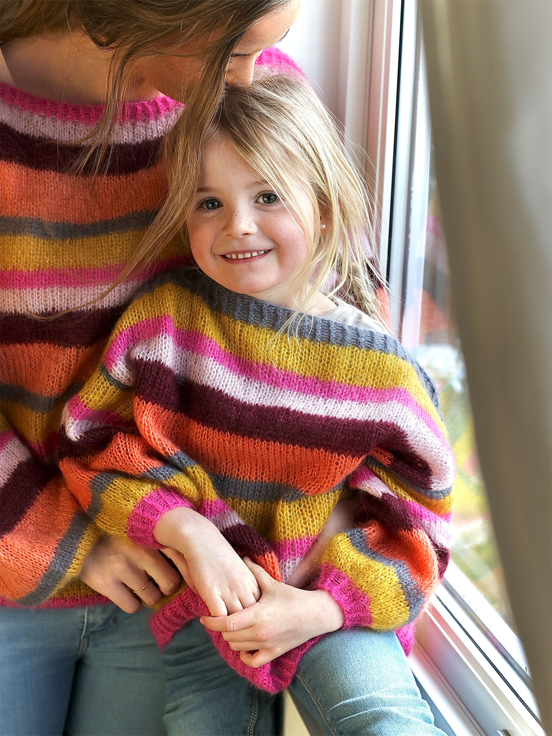 322S-03b HENNIE MINI