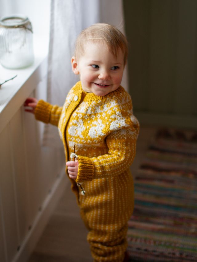 421K-16a LILLEHOPP dragt