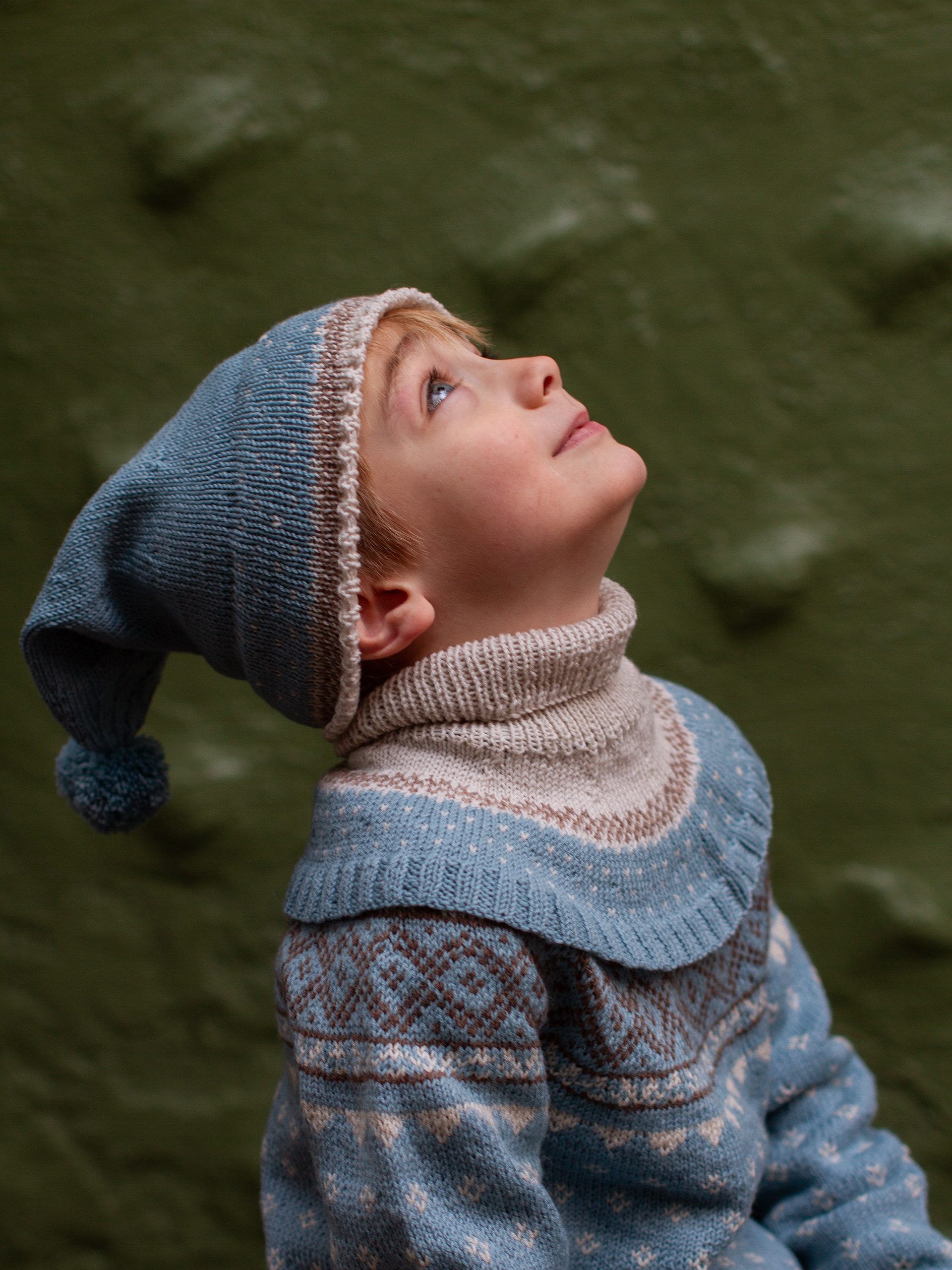 421K-09c LIVLY hue og hals