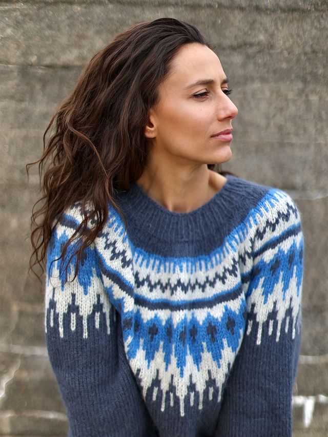 323S-13d LUNA sweater